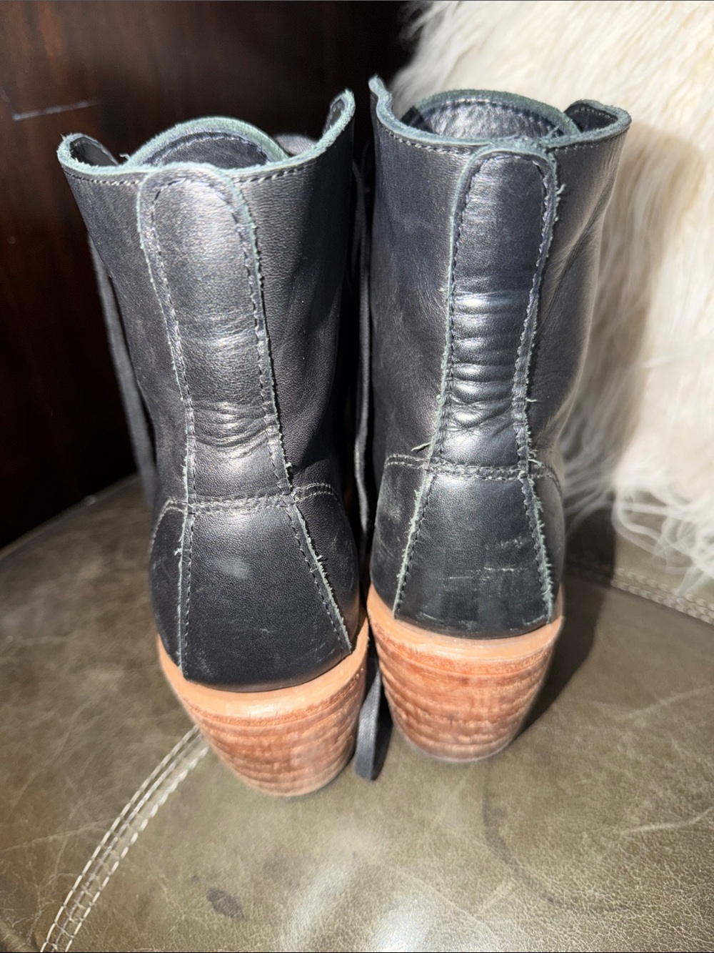 Red Wing Black Leather Lace-Up Heeled Boots for Women - Picture 4 of 8